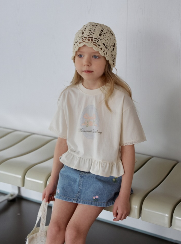 [K-Premium] Lace Sleeve &amp; Waist Ruffle T-Shirt