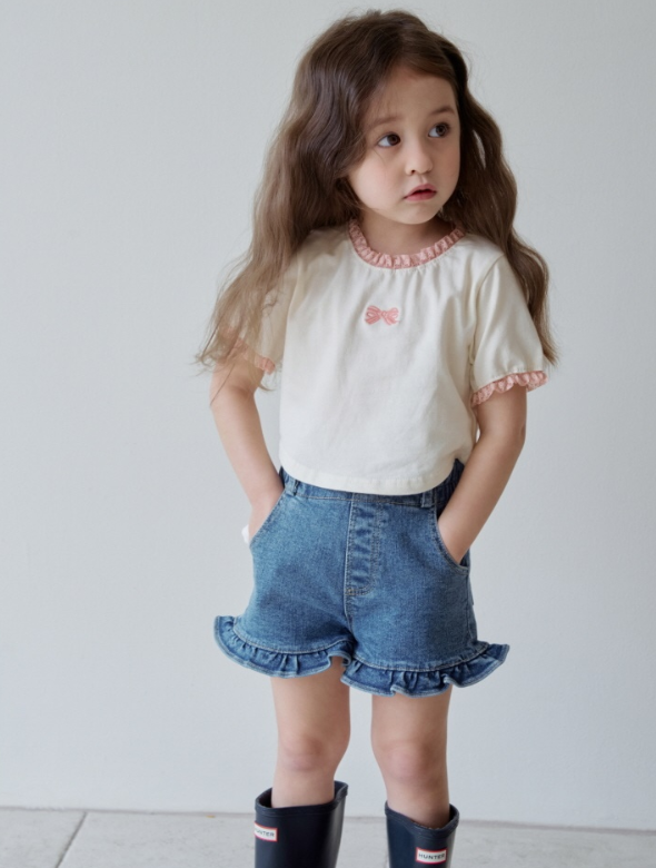 [K-Premium] Lace Trim &amp; Mini Ribbon T-Shirt