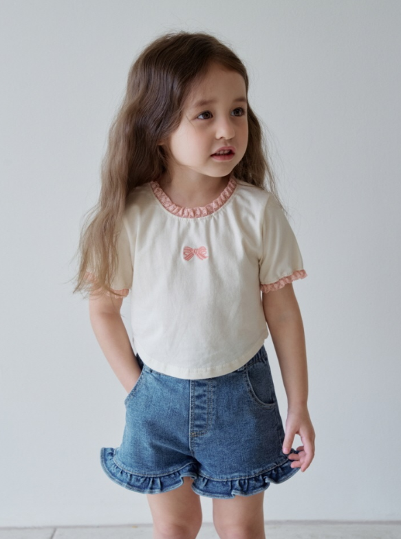 [K-Premium] Lace Trim &amp; Mini Ribbon T-Shirt