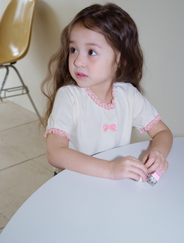 [K-Premium] Lace Trim &amp; Mini Ribbon T-Shirt