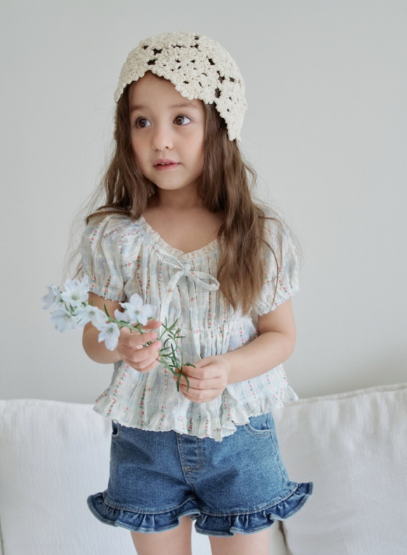 [K-Premium] Floral Ribbon Lace Blouse