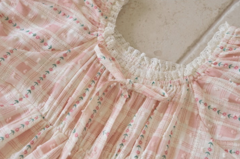 [K-Premium] Floral Ribbon Lace Blouse
