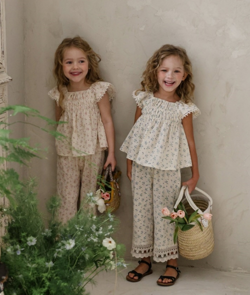 [K-Premium] Delicate Floral Embroidery Lace Pants