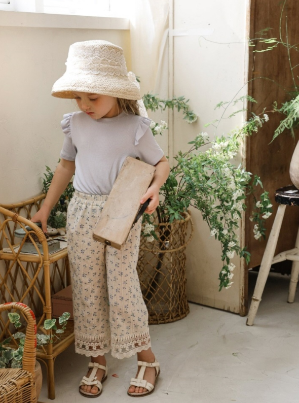 [K-Premium] Delicate Floral Embroidery Lace Pants