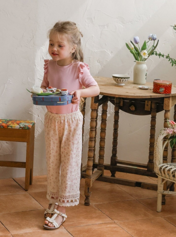 [K-Premium] Delicate Floral Embroidery Lace Pants