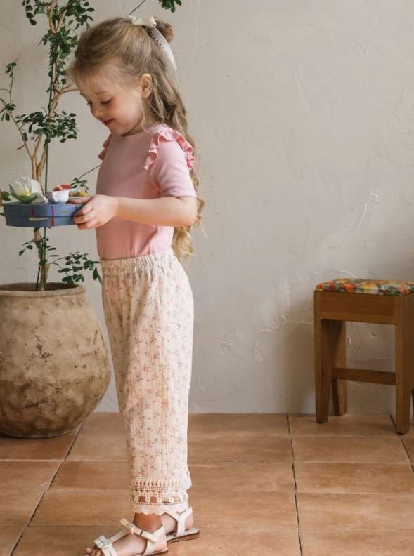 [K-Premium] Delicate Floral Embroidery Lace Pants
