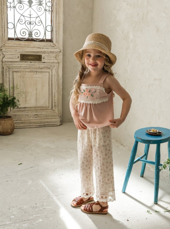 [K-Premium] Delicate Floral Embroidery Lace Pants