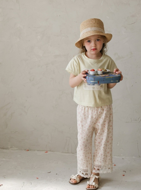 [K-Premium] Delicate Floral Embroidery Lace Pants