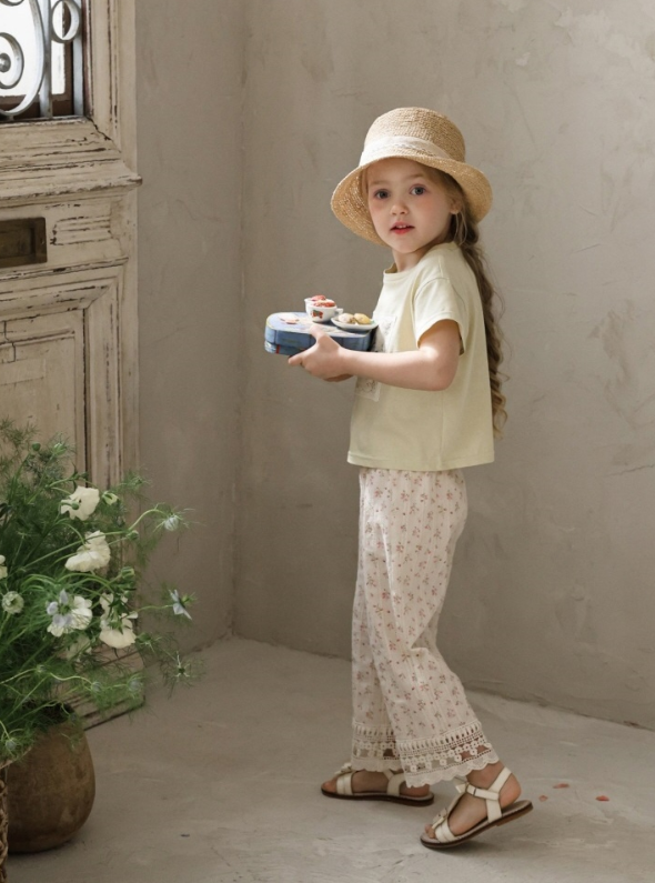 [K-Premium] Delicate Floral Embroidery Lace Pants