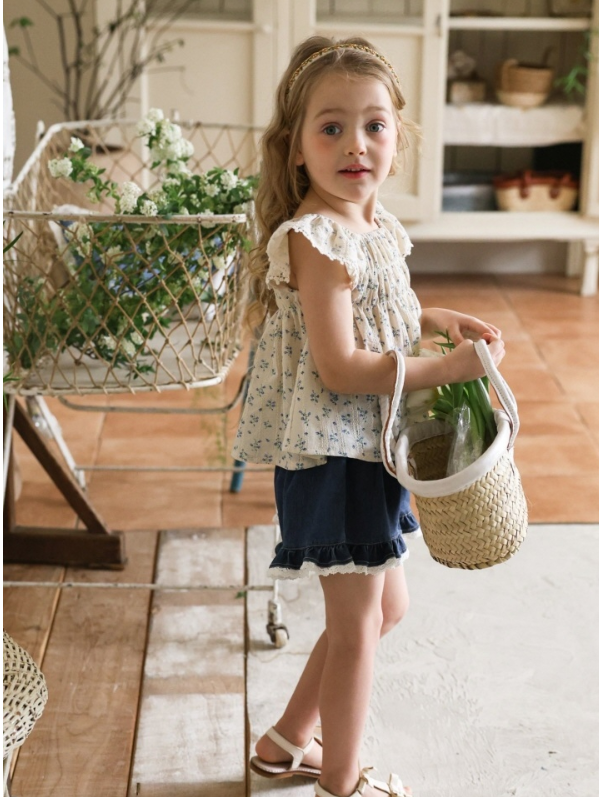 [K-Premium] Floral Embroidery Volume Sleeveless Blouse