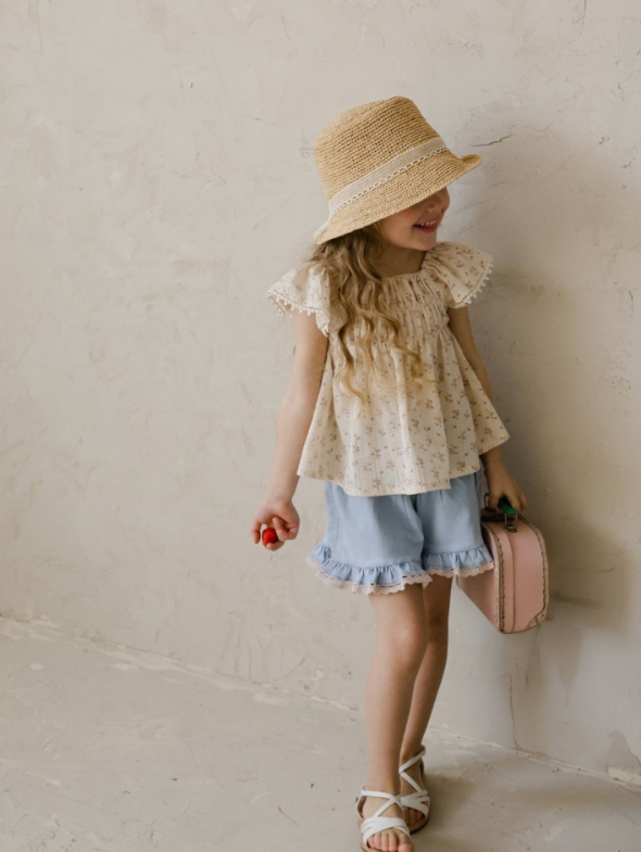 [K-Premium] Floral Embroidery Volume Sleeveless Blouse