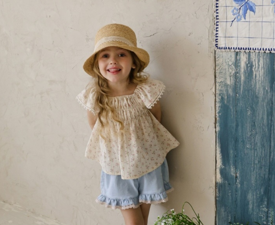 [K-Premium] Rose Flare Denim Shorts