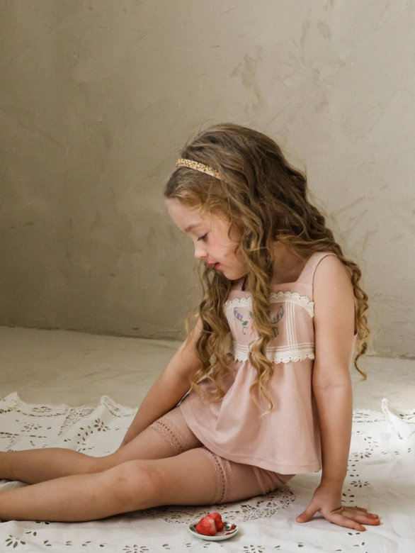 [K-Premium] Magical Flower Lace Sleeveless Blouse