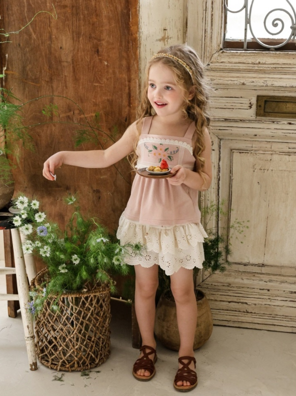 [K-Premium] Magical Flower Lace Sleeveless Blouse