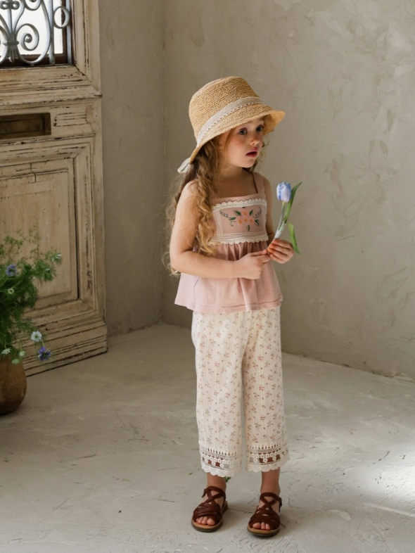 [K-Premium] Magical Flower Lace Sleeveless Blouse