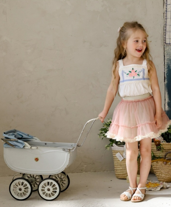 [K-Premium] Magical Flower Lace Sleeveless Blouse
