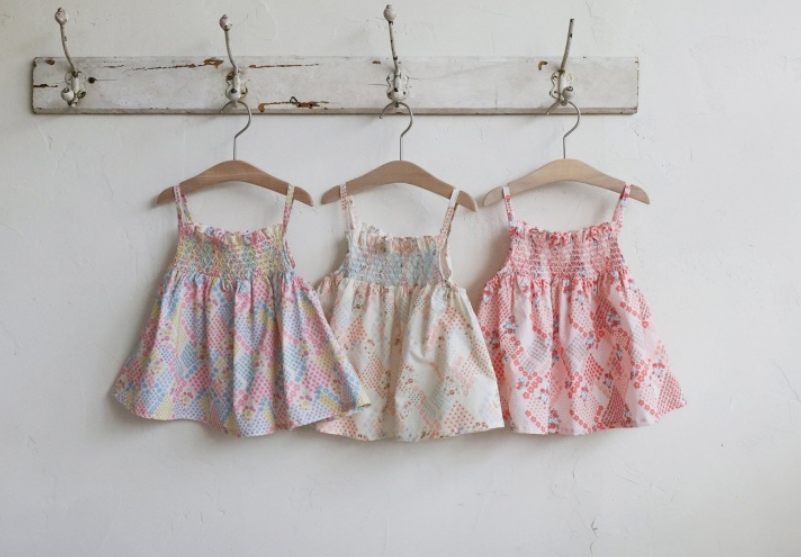 [K-Premium] Ruffle Cooling Sleeveless Blouse